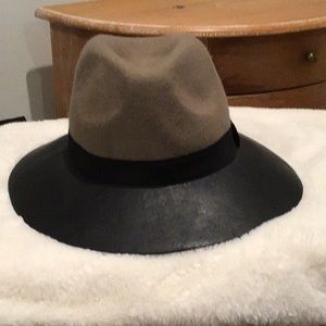 NWOT BCBGMAXAZRIA Women’s Fedora.